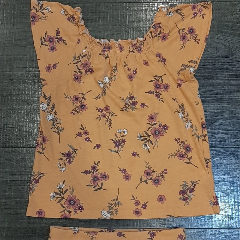 💠Childrens Place 2pc Set Floral Top Ruffled Skirt Smocked Girls Outfit - Picture 4 of 14